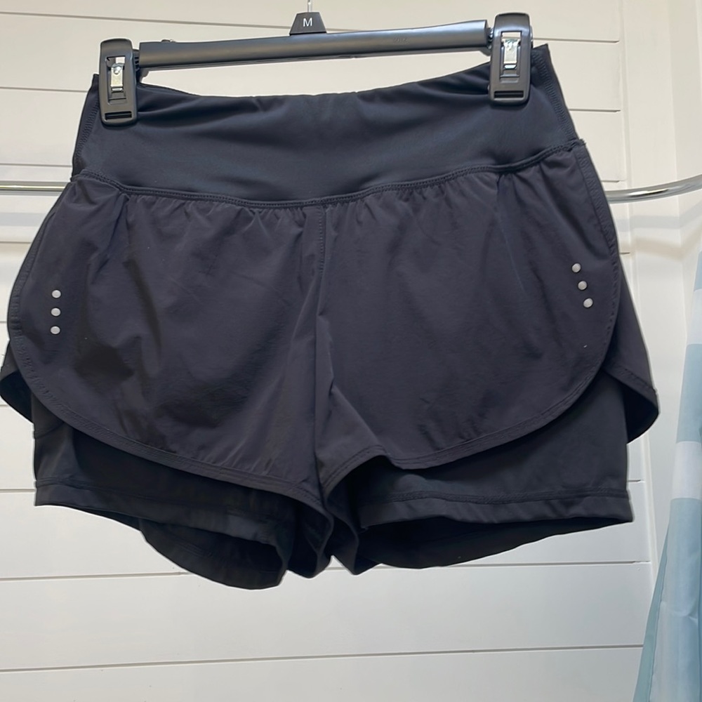 Soothfeel Women’s 2 in 1 Running Shorts with Phone Pockets Medium